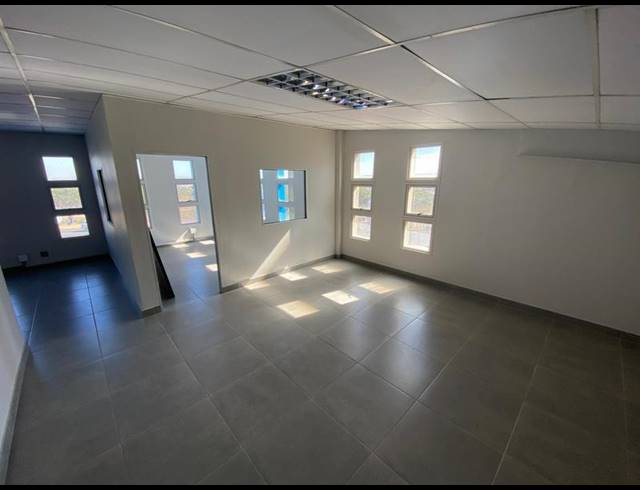 INDUSTRIAL PROPERTY TO RENT IN HALFWAY HOUSE